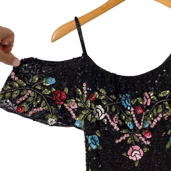 Mac Duggal Cold Shoulder Sequin Floral Gown Dress Black Size 2 Formal Black Tie - Picture 5 of 13